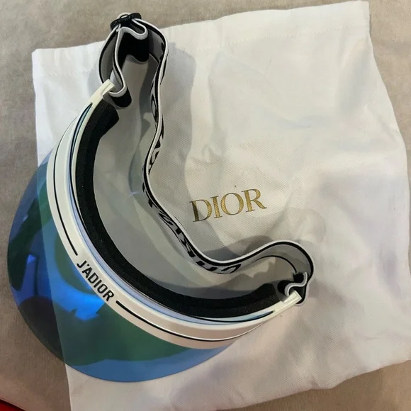 Christian Dior Visor - Picture 9 of 9